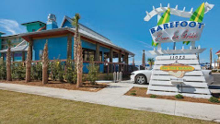 Barefoot bar and grill beach service